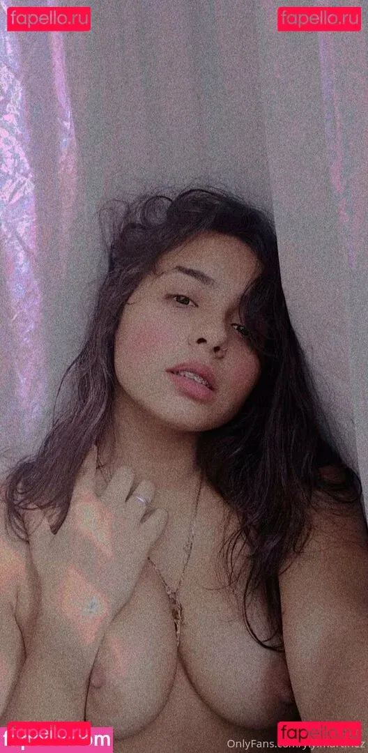 yiyisweetcousin Onlyfans Photo Gallery 