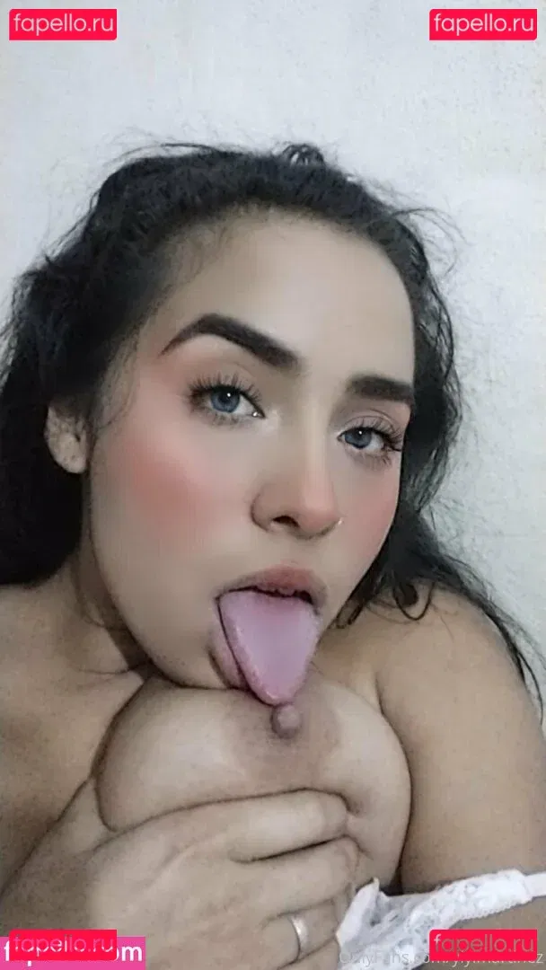 yiyisweetcousin Onlyfans Photo Gallery 