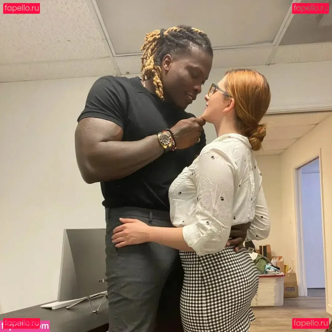 King Louie Onlyfans Photo Gallery 