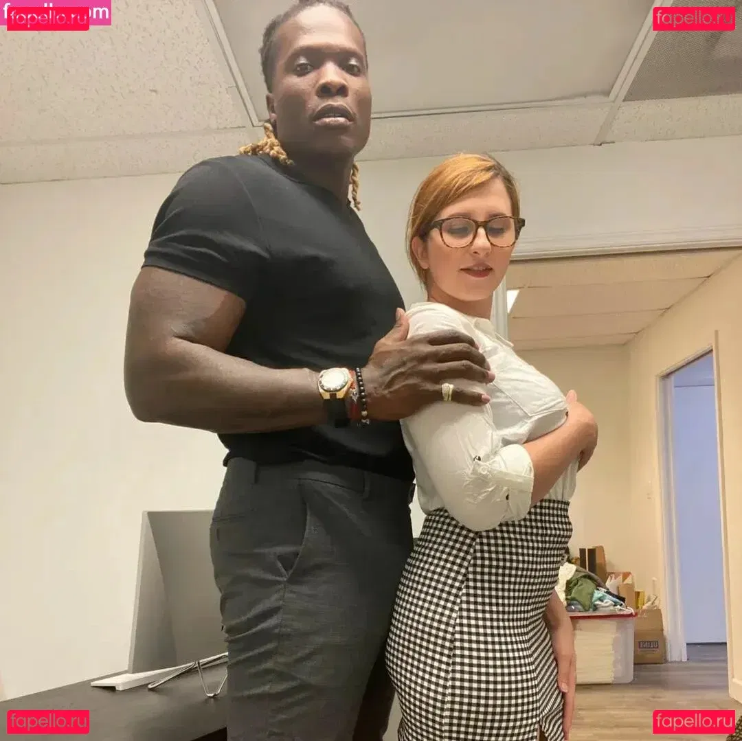 King Louie Onlyfans Photo Gallery 