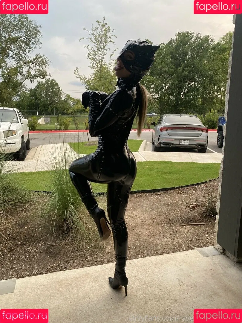 ravengonewildfree Onlyfans Photo Gallery 