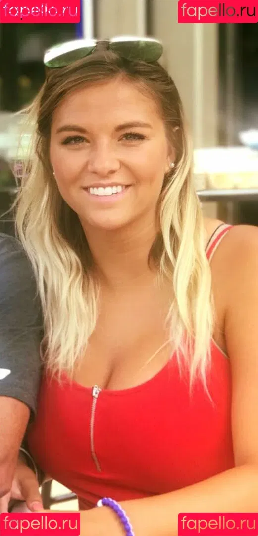 McKenna DeMoe Onlyfans Photo Gallery 