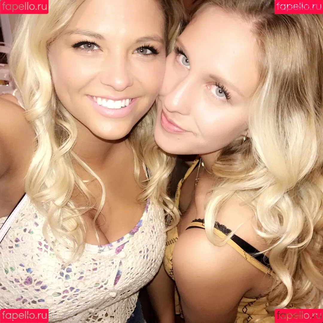 McKenna DeMoe Onlyfans Photo Gallery 