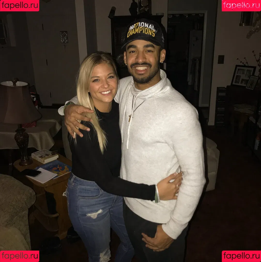 McKenna DeMoe Onlyfans Photo Gallery 
