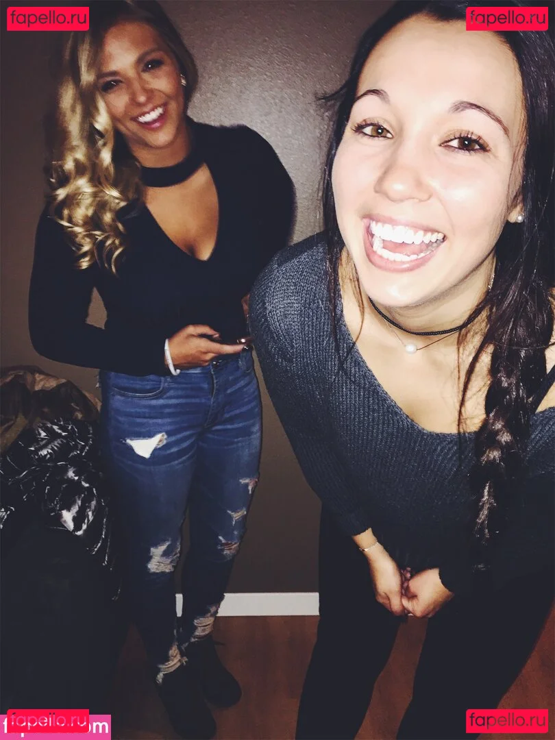 McKenna DeMoe Onlyfans Photo Gallery 