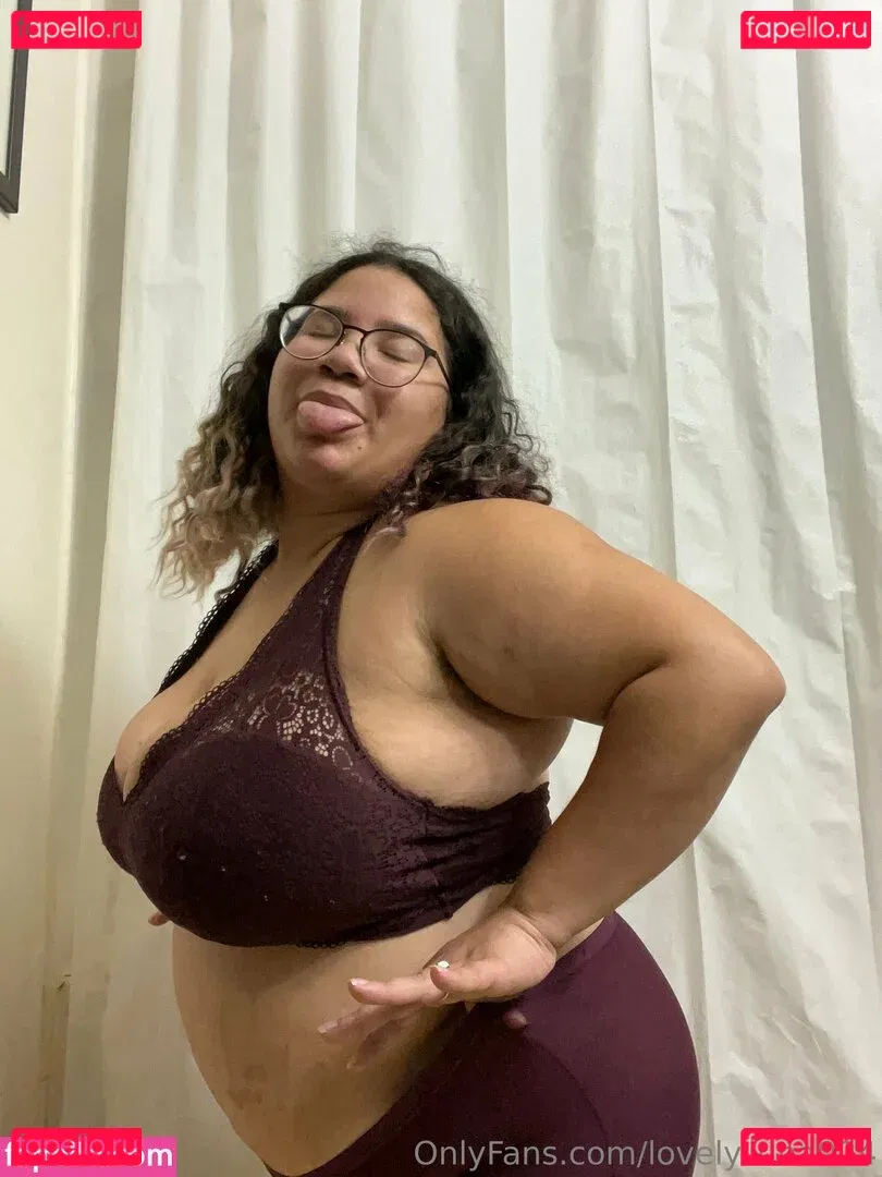 Luna Lovely Onlyfans Photo Gallery 