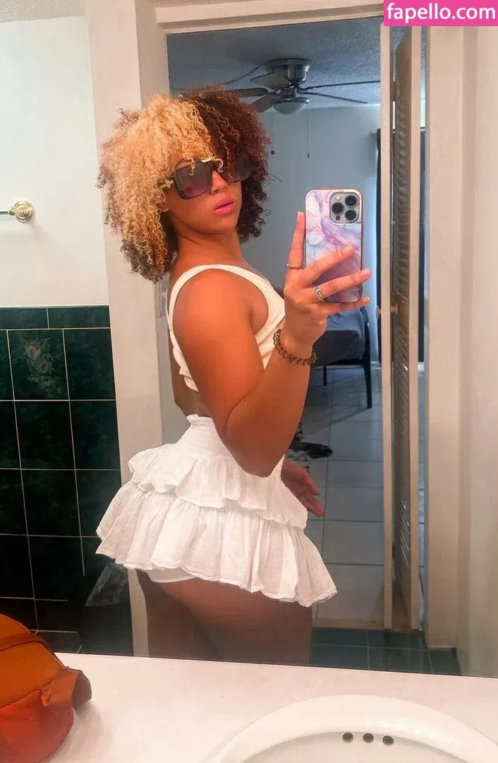 Heaven Collins Onlyfans Photo Gallery 