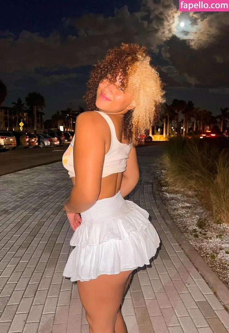 Heaven Collins Onlyfans Photo Gallery 