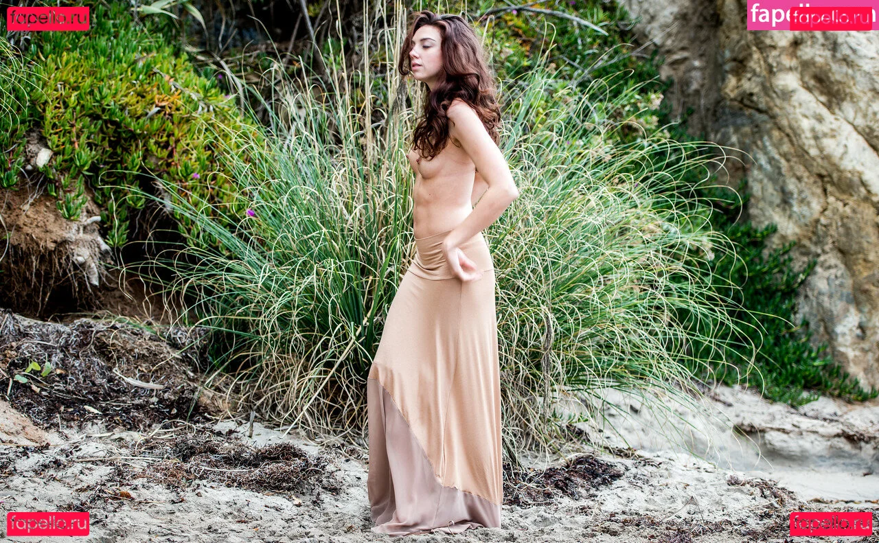 ivywaifuu Onlyfans Photo Gallery 