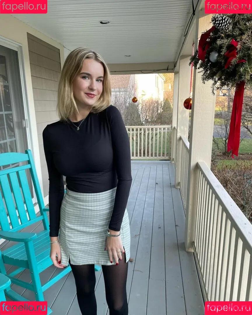 Maddie Gilmore Onlyfans Photo Gallery 