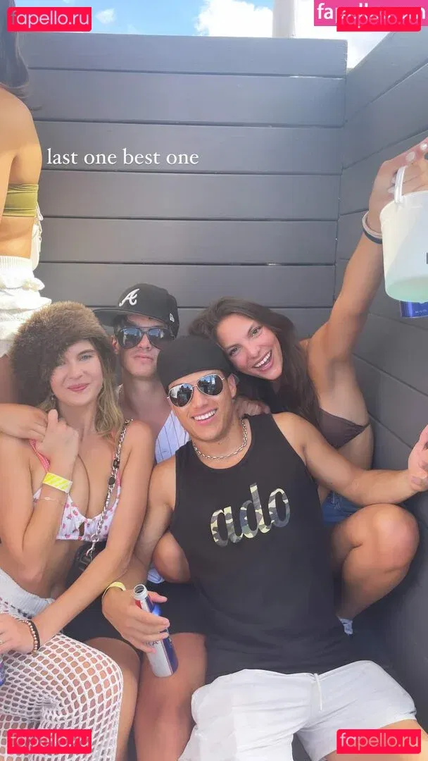 Maddie Gilmore Onlyfans Photo Gallery 