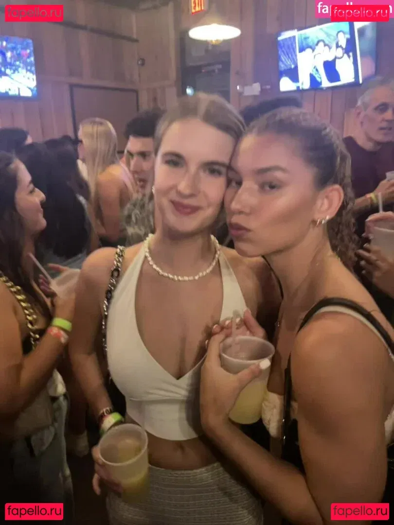 Maddie Gilmore Onlyfans Photo Gallery 