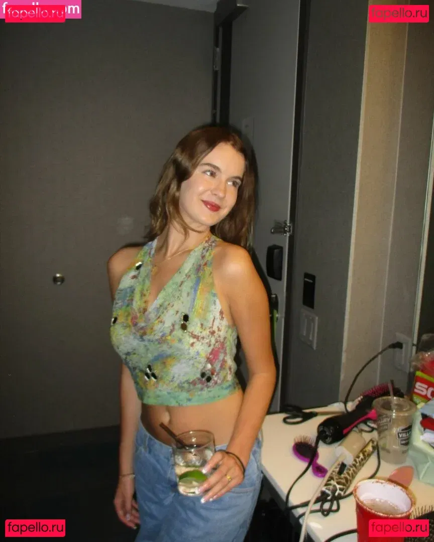 Maddie Gilmore Onlyfans Photo Gallery 