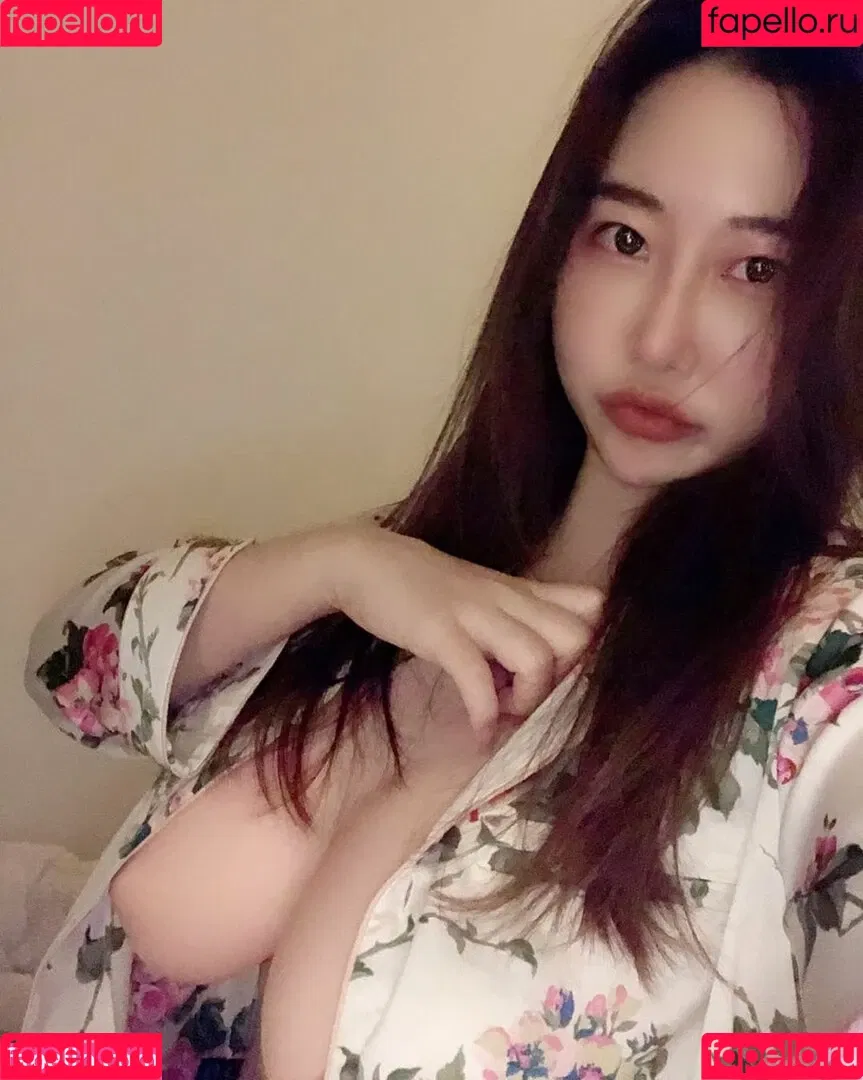 Uelee Onlyfans Photo Gallery 
