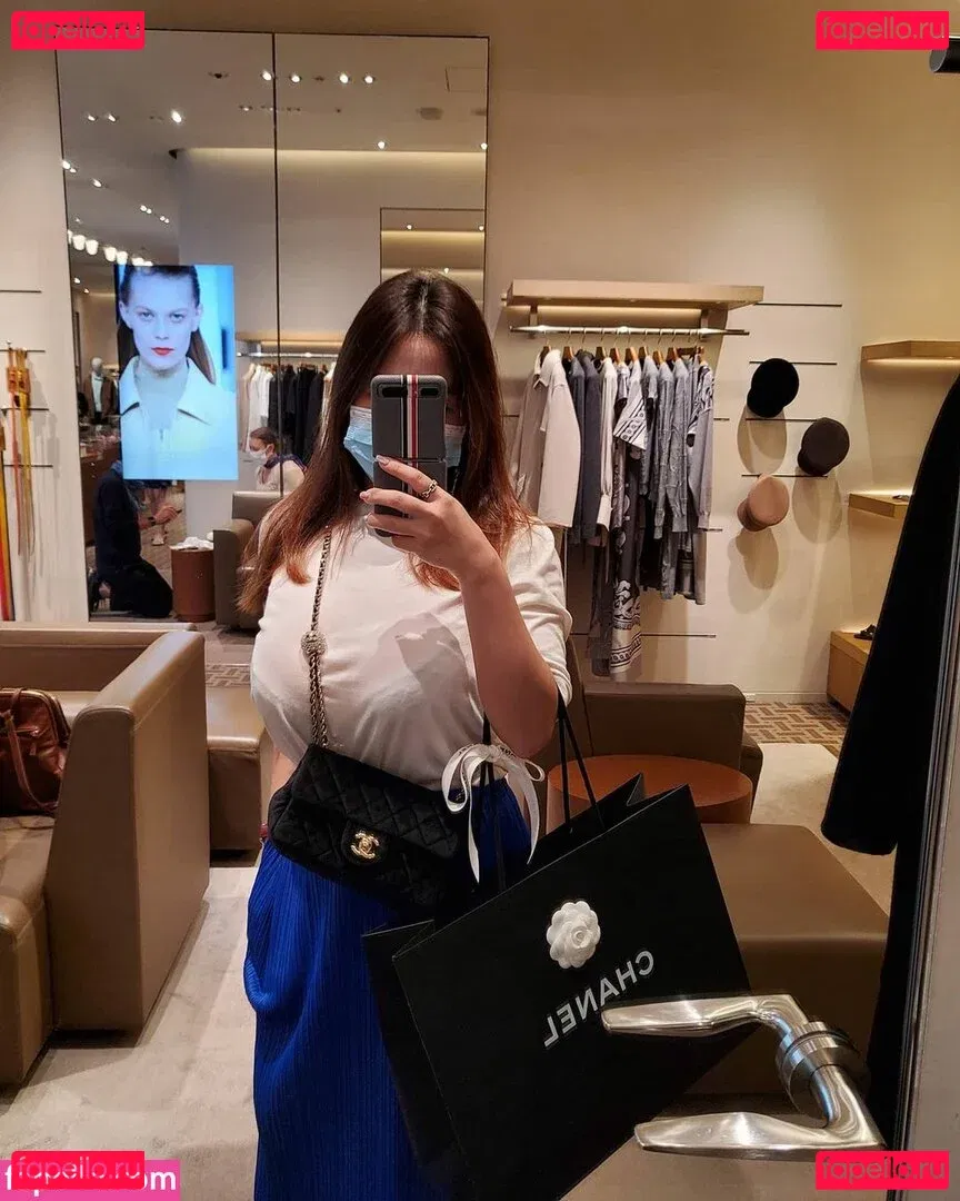 Uelee Onlyfans Photo Gallery 