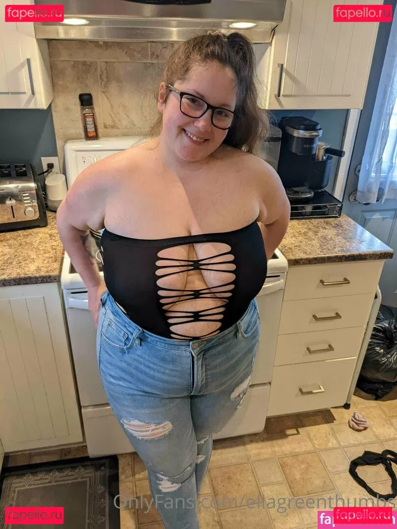 ellagreenthumbs Onlyfans Photo Gallery 