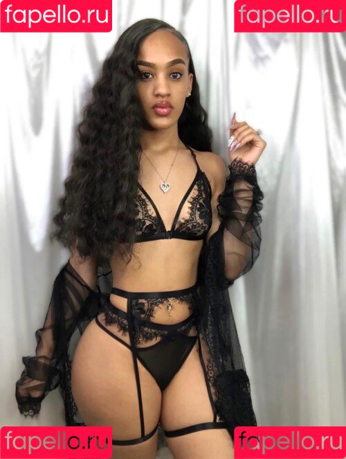 tiahnie Onlyfans Photo Gallery 