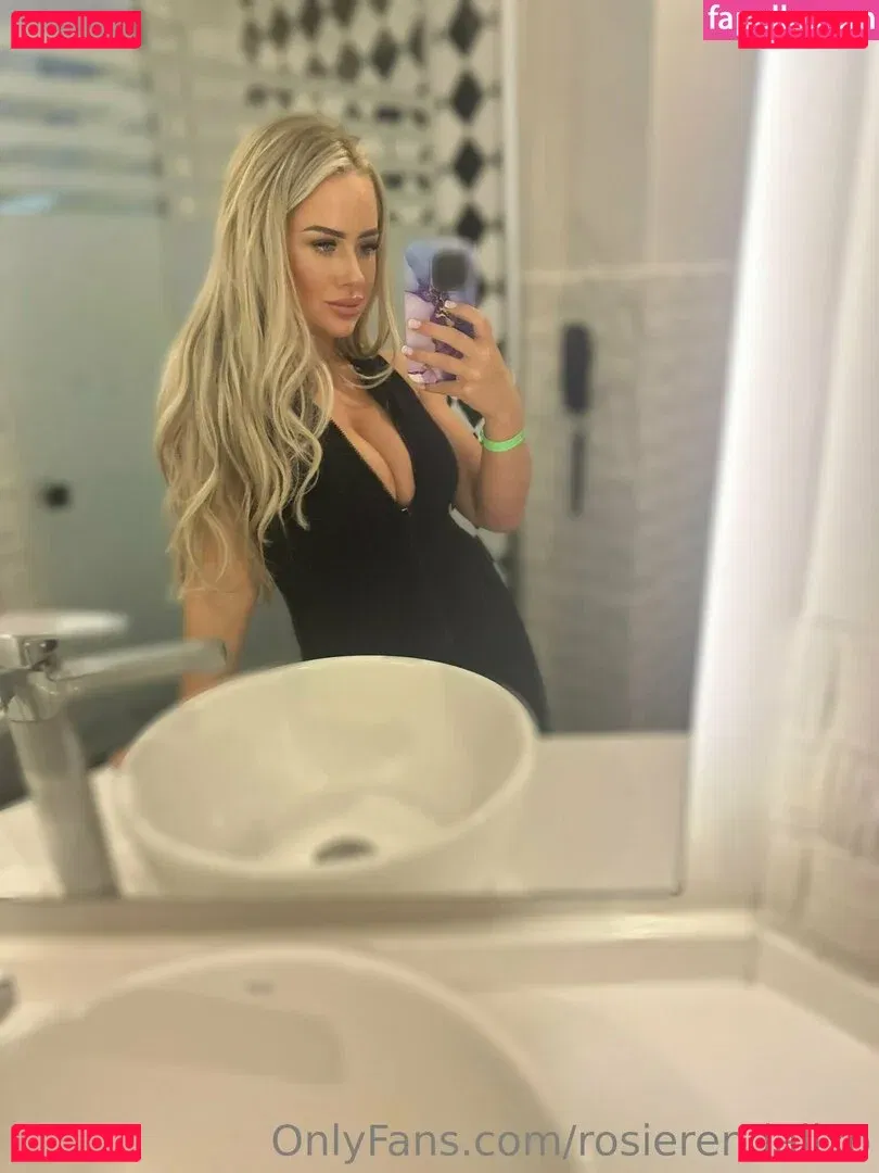 rosierendallxo Onlyfans Photo Gallery 