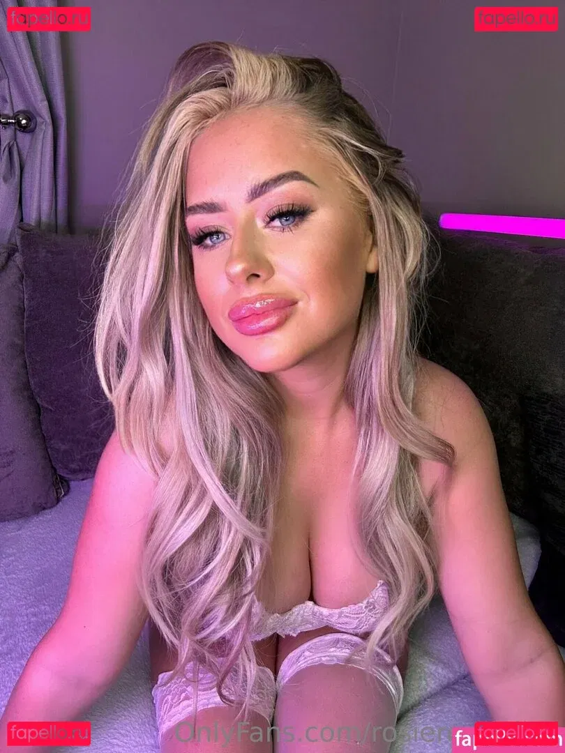 rosierendallxo Onlyfans Photo Gallery 