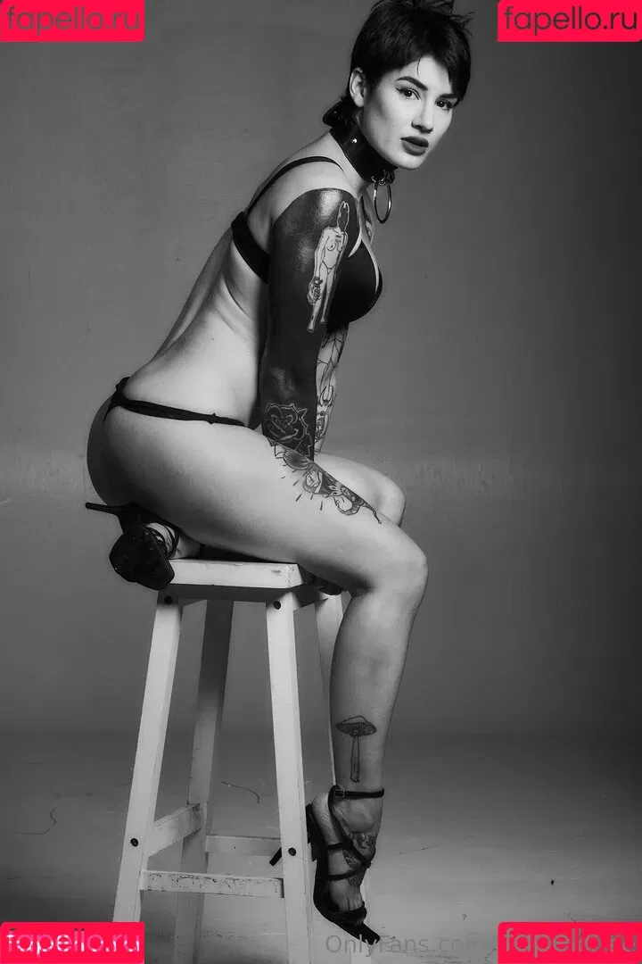 miarandfree Onlyfans Photo Gallery 