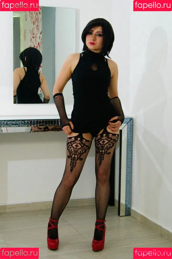 pangelvil Onlyfans Photo Gallery 