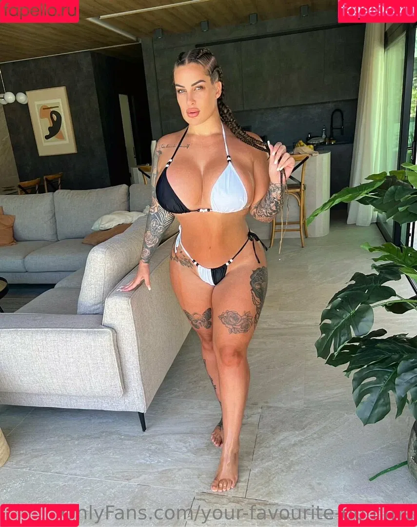 your-favourite-domme Onlyfans Photo Gallery 