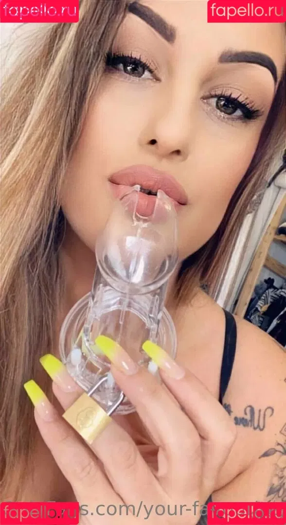 your-favourite-domme Onlyfans Photo Gallery 