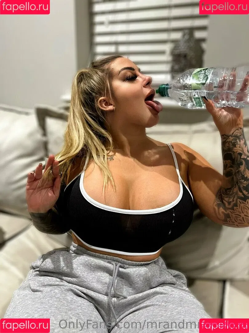 your-favourite-domme Onlyfans Photo Gallery 