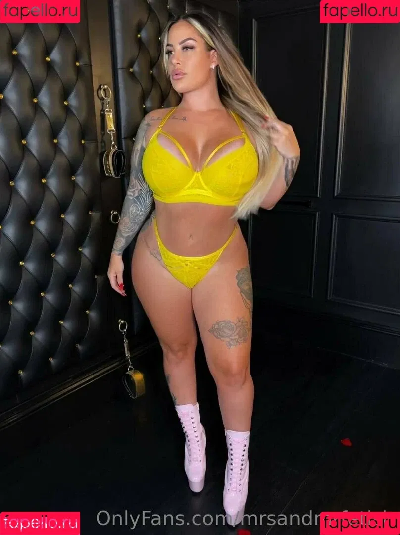 your-favourite-domme Onlyfans Photo Gallery 