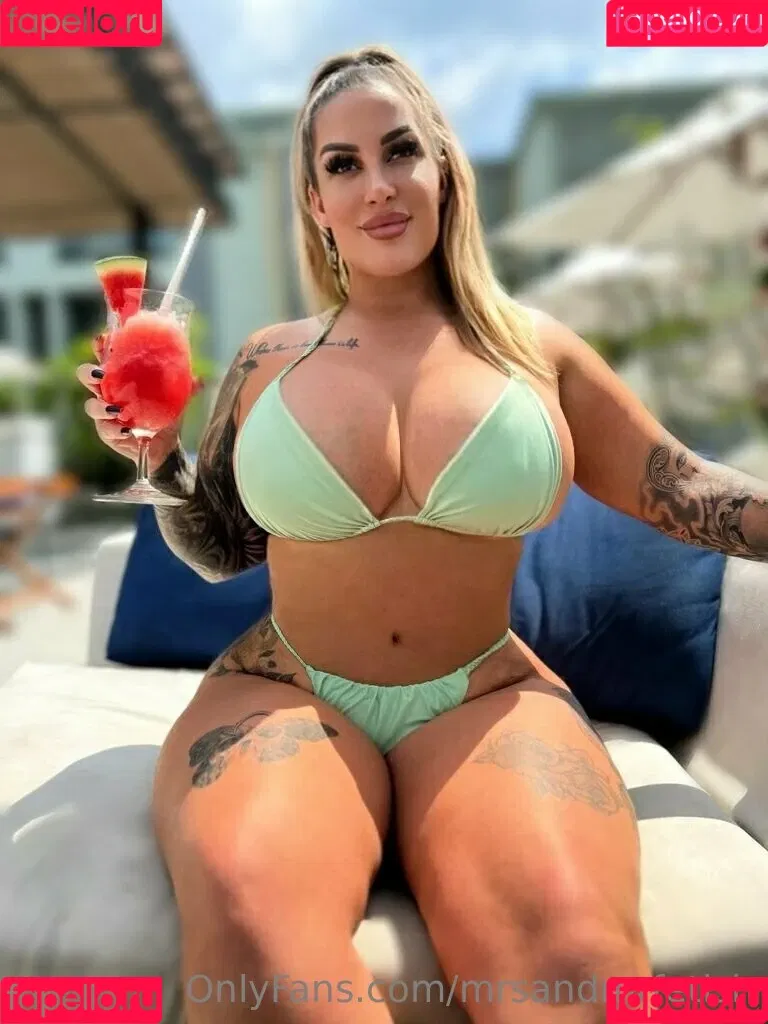 your-favourite-domme Onlyfans Photo Gallery 