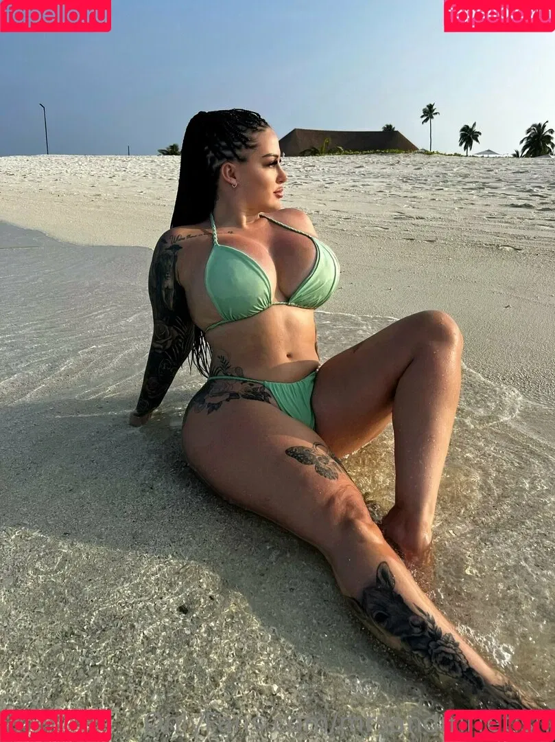your-favourite-domme Onlyfans Photo Gallery 