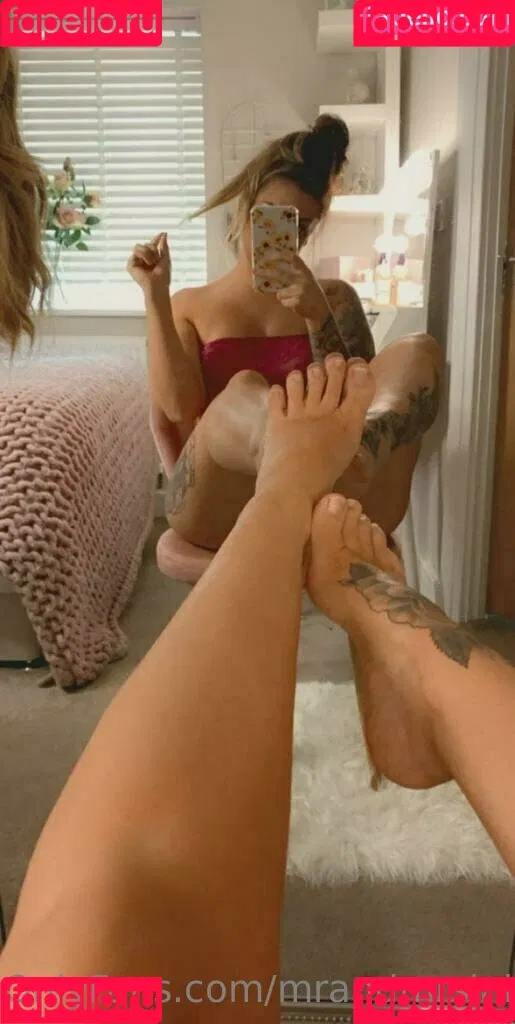 your-favourite-domme Onlyfans Photo Gallery 