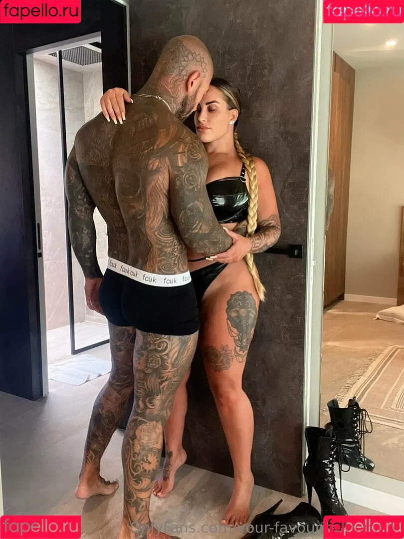 your-favourite-domme Onlyfans Photo Gallery 