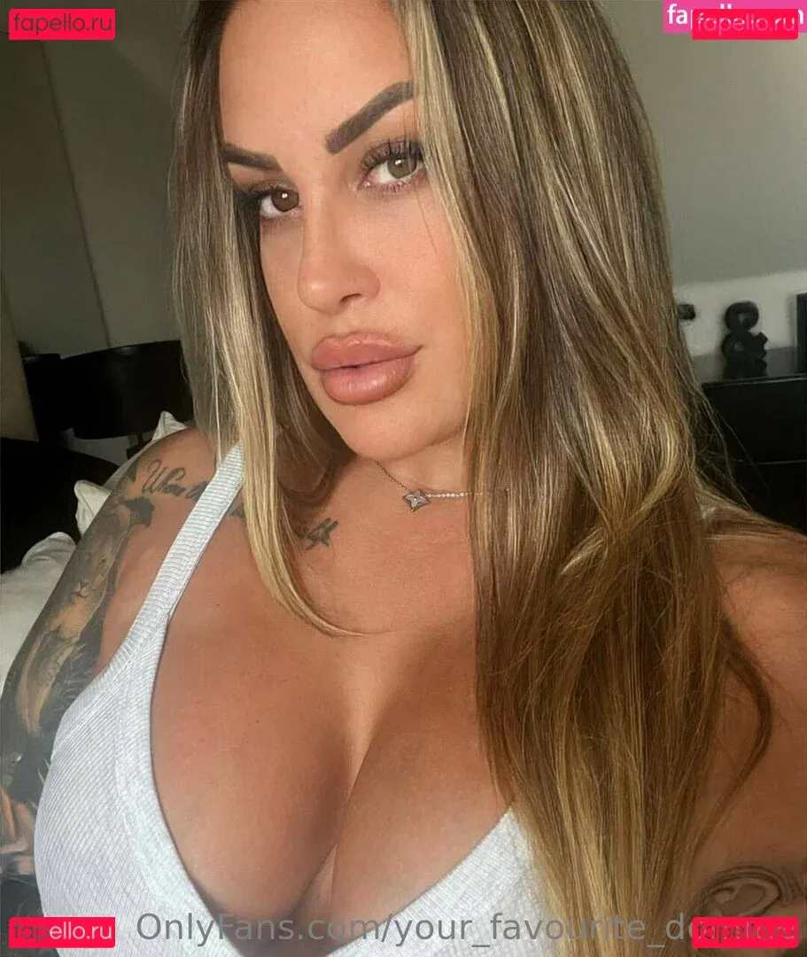 your-favourite-domme Onlyfans Photo Gallery 