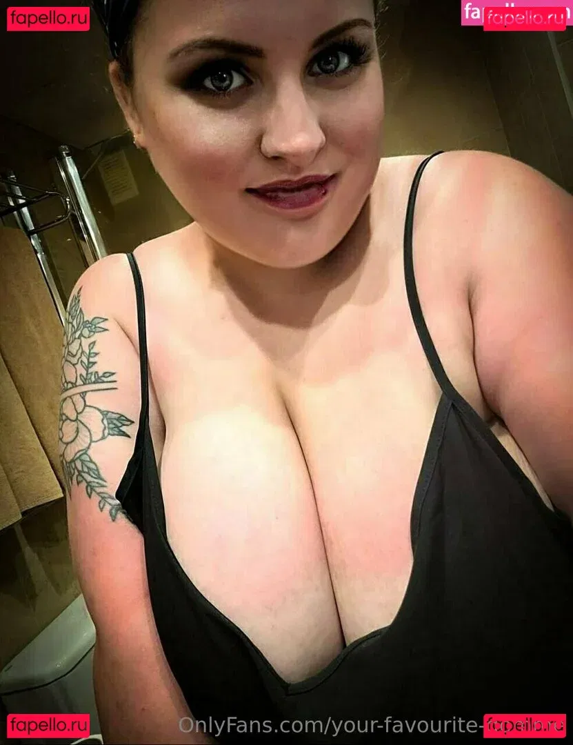 your-favourite-domme Onlyfans Photo Gallery 