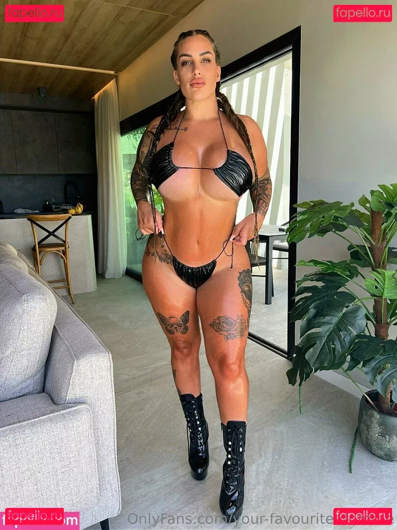 your-favourite-domme Onlyfans Photo Gallery 