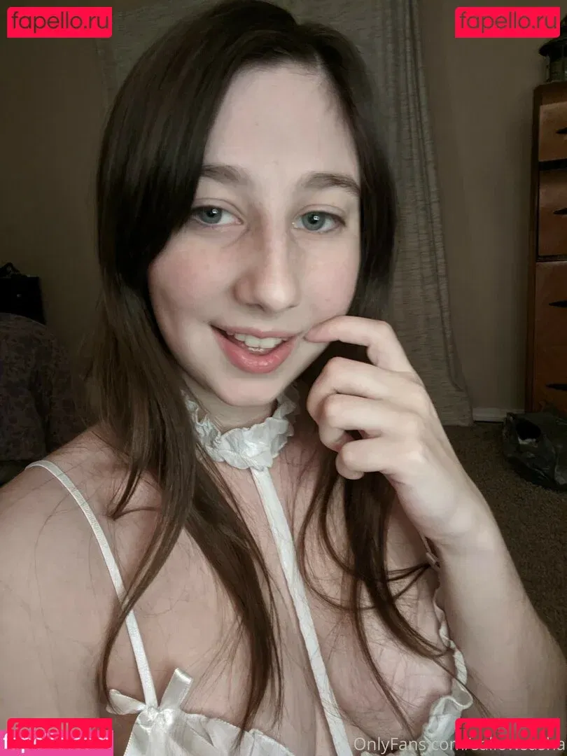 Sasha Sallow Onlyfans Photo Gallery 