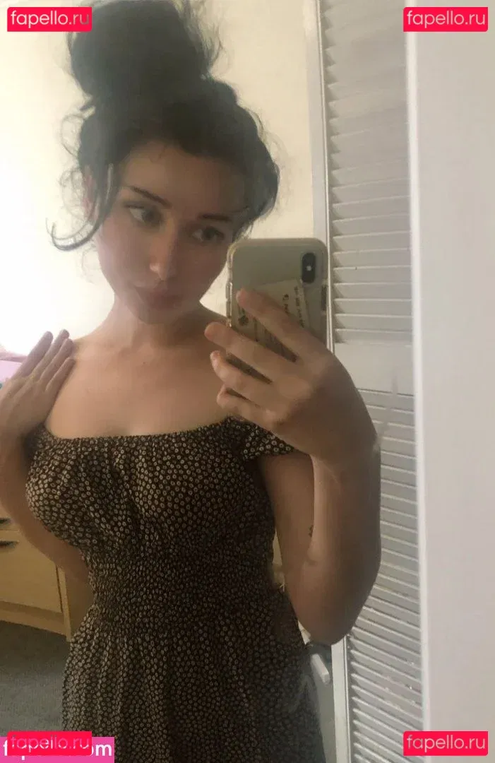 nymphgwen Onlyfans Photo Gallery 