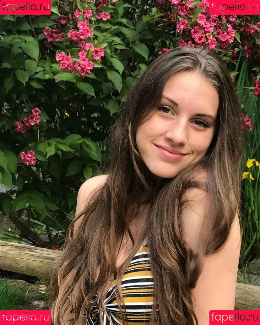 Sarah A-L Onlyfans Photo Gallery 