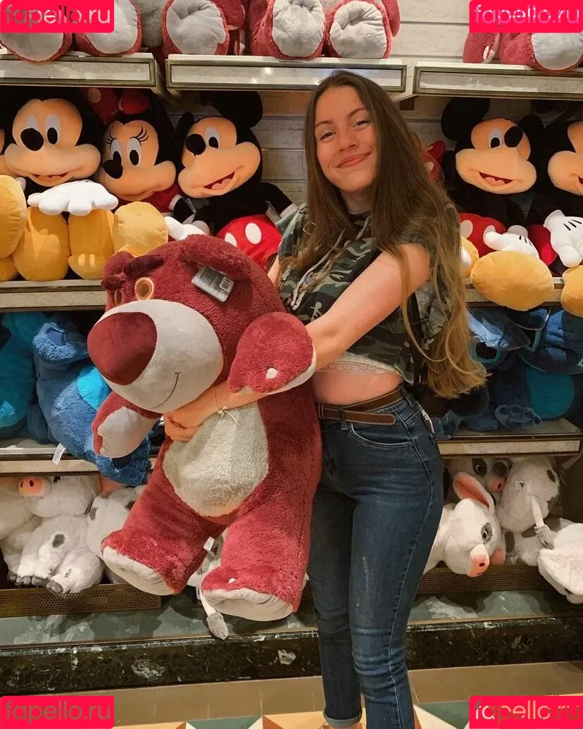 Sarah A-L Onlyfans Photo Gallery 