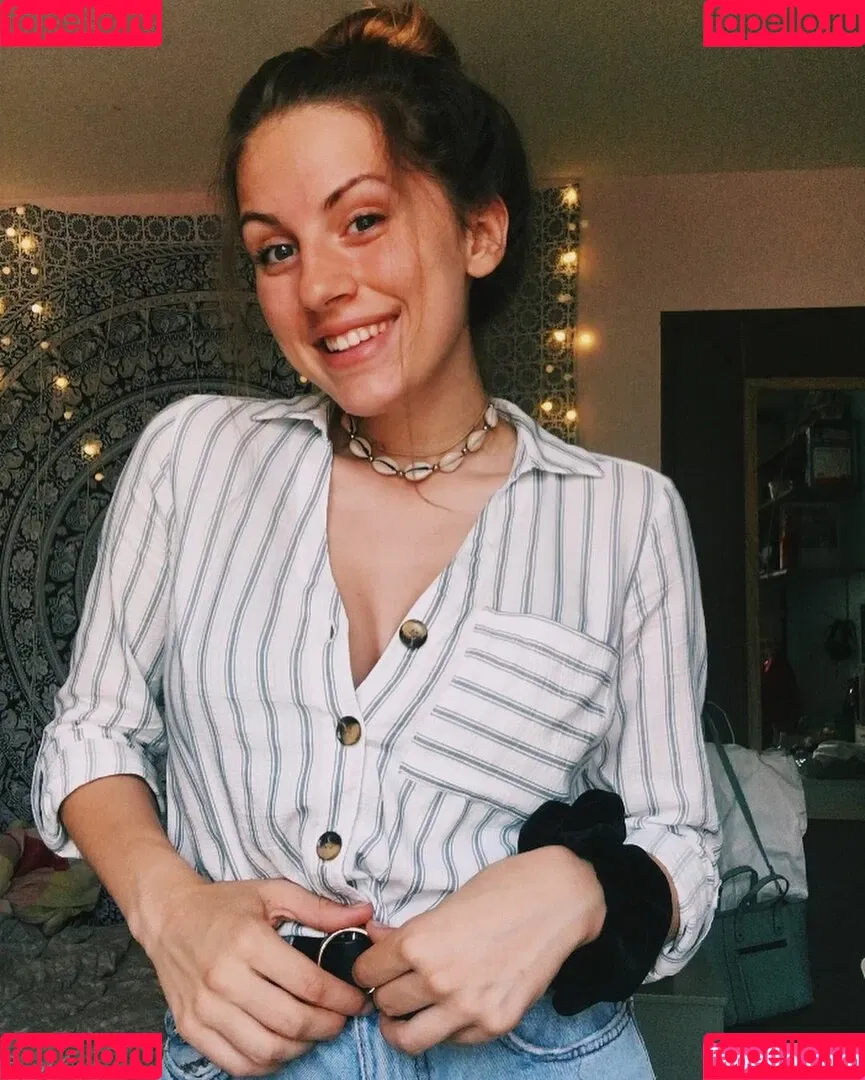 Sarah A-L Onlyfans Photo Gallery 