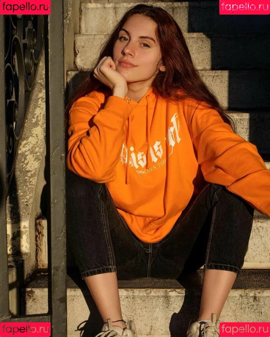 Sarah A-L Onlyfans Photo Gallery 