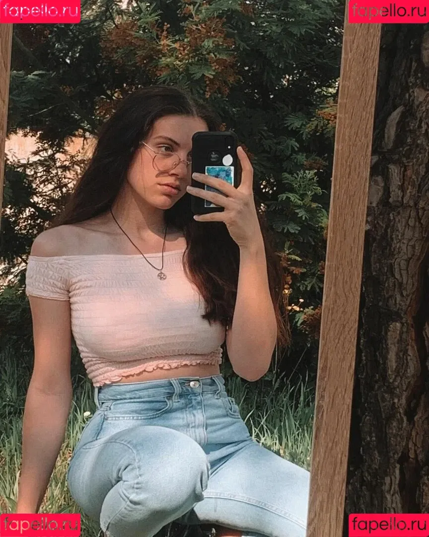 Sarah A-L Onlyfans Photo Gallery 