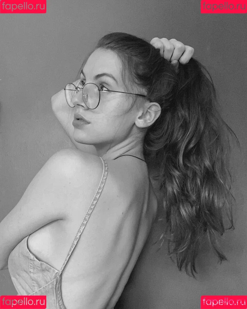 Sarah A-L Onlyfans Photo Gallery 