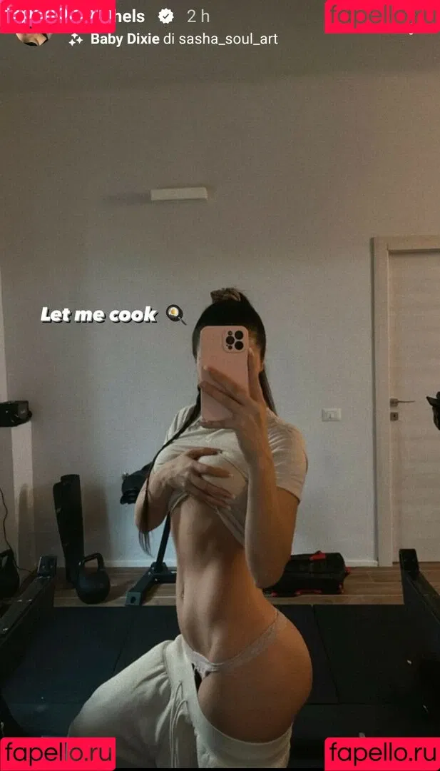 Esmeralda Morichelli Onlyfans Photo Gallery 