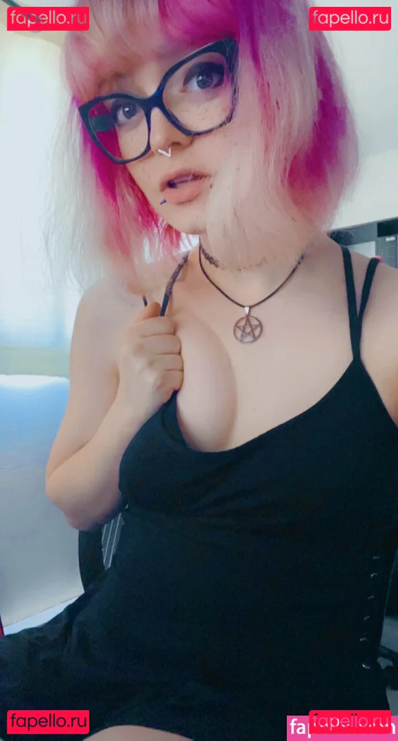 Ninehydras Onlyfans Photo Gallery 