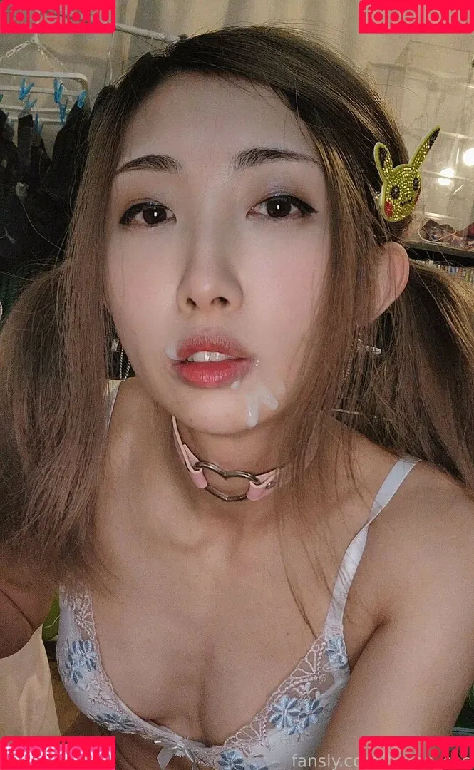 MikanCos Onlyfans Photo Gallery 