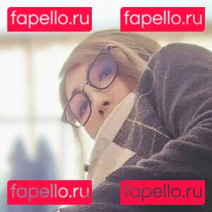 MikanCos Onlyfans Photo Gallery 