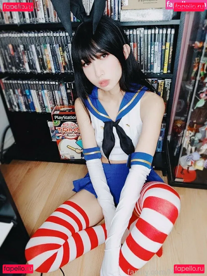 MikanCos Onlyfans Photo Gallery 