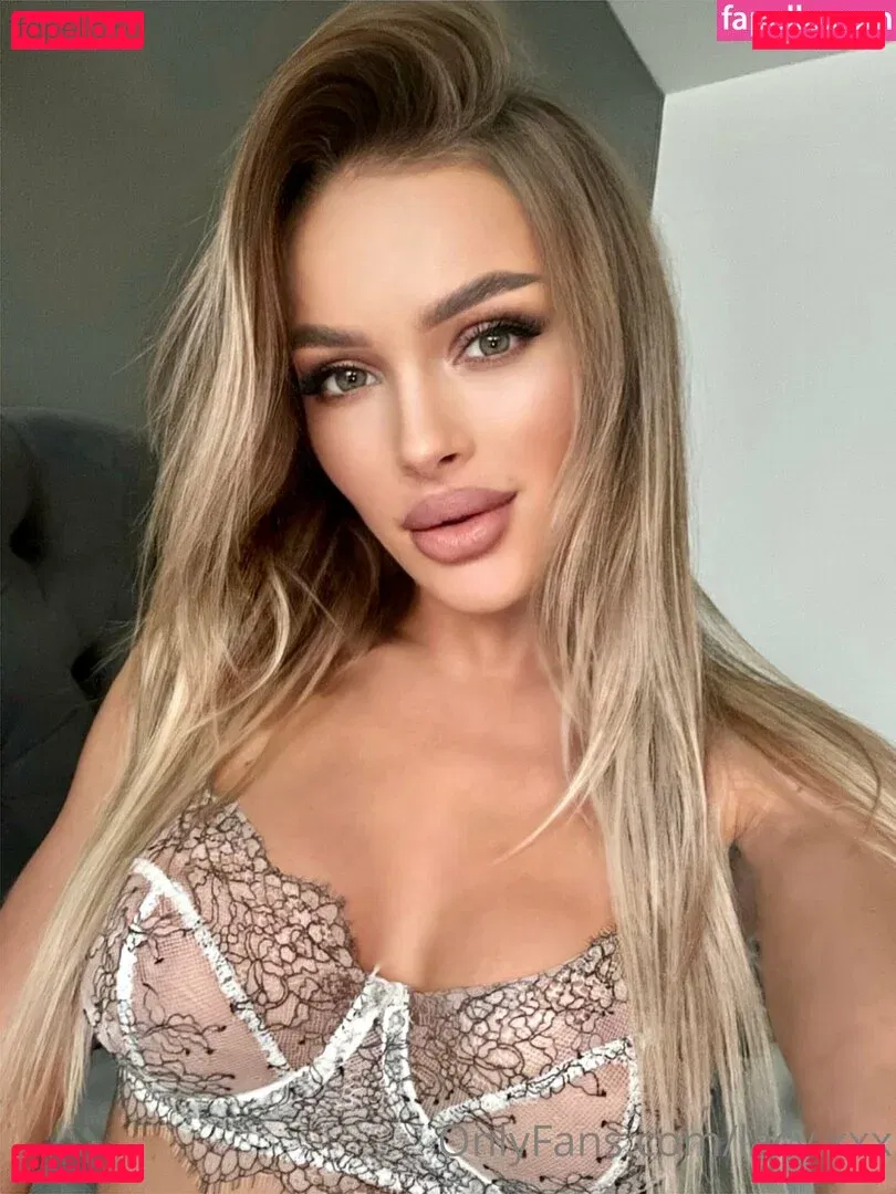 lacy.xxx Onlyfans Photo Gallery 